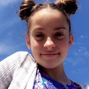 Meet your Posher, Chloe